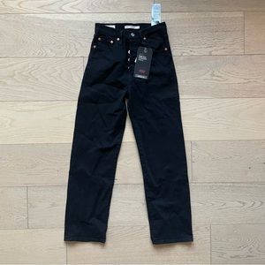 Levi’s Ribcage Straight Ankle Jeans